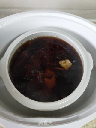 黑蒜虫草花瘦肉汤的做法步骤：8