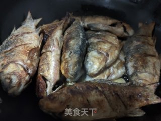 铁锅炖鲫鱼的做法步骤：12