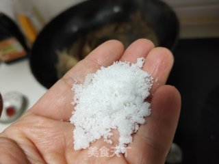 铁锅炖鲫鱼的做法步骤：16