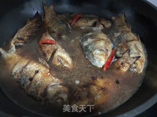 铁锅炖鲫鱼的做法步骤：20