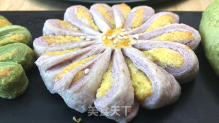 奶黄椰蓉桃花酥，需要“一点”耐心的小甜品，完成后成就感十足。的做法步骤：30