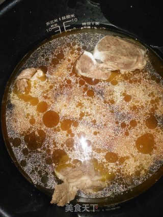 大骨汤炖海带萝卜的做法步骤：9