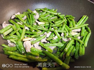 四季豆烧肉的做法步骤：6