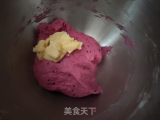 火龙果麻薯软欧包的做法步骤：6