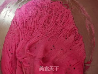 火龙果麻薯软欧包的做法步骤：14