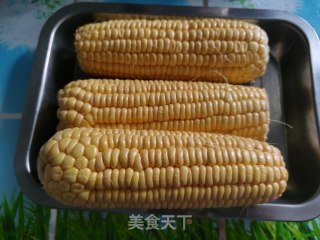 玉米粑粑的做法步骤：1