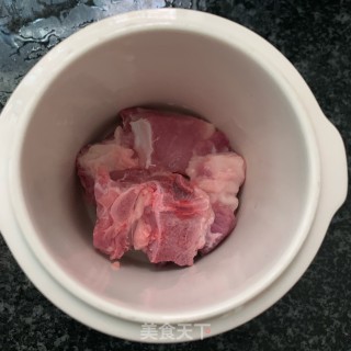 鸡蛋胶海底椰炖排骨汤的做法步骤：6