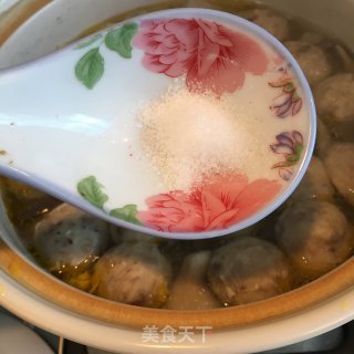 高汤炖菌菇丸子的做法步骤：5