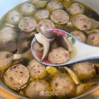 高汤炖菌菇丸子的做法步骤：7
