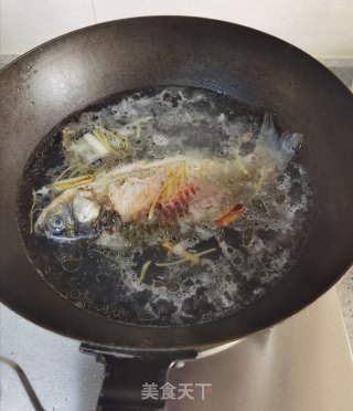 鲫鱼豆腐汤的做法步骤：8