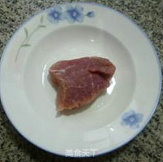 酱油瘦肉炒饭的做法步骤：2