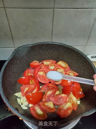 番茄黑木耳烧肉片的做法步骤：6