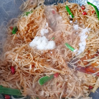 炒芋头丝的做法步骤：10