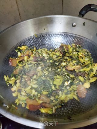 腊肉炒辣菜的做法步骤：6