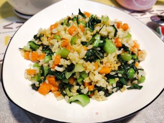 青菜黄金蛋炒饭的做法步骤：8