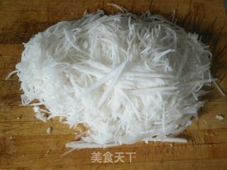 水晶虾饺的包法（以包水饺来代替）的做法步骤：1