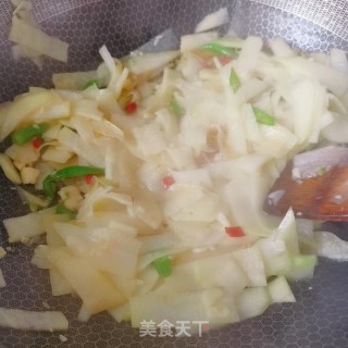素炒白地瓜片的做法步骤：4