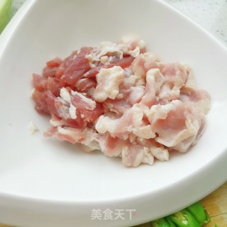 小炒肉的做法步骤：1