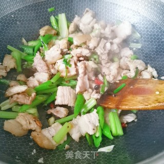 小炒肉的做法步骤：6