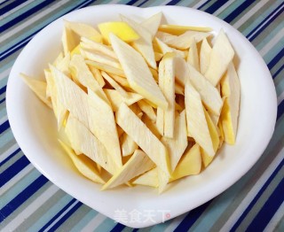 茭白炒小黄牛肉的做法步骤：4