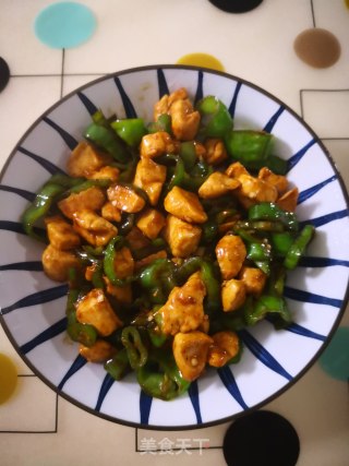 辣椒炒鸡丁的做法步骤：9