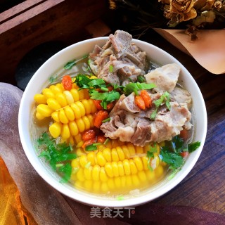 枸杞玉米排骨汤的做法步骤：11