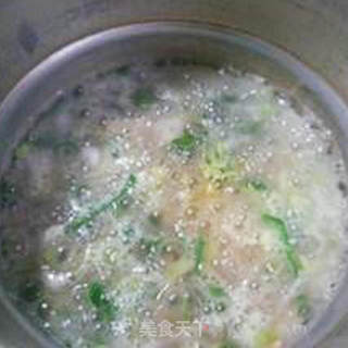 鱿鱼鲞青菜大米粥的做法步骤：12