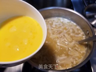 百合金针菇玉米汤的做法步骤：9