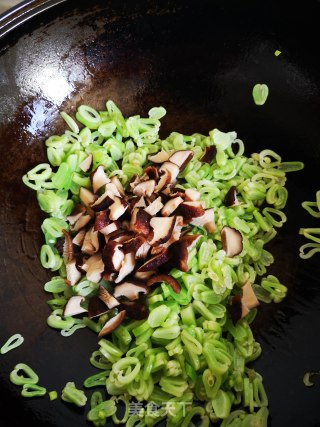 香菇豆腐汤的做法步骤：4