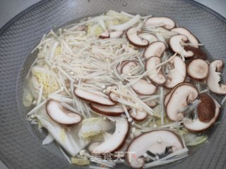 菌菇白菜蛋花汤的做法步骤：9