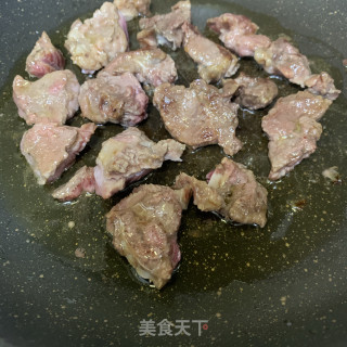 家常番茄焖牛腩的做法步骤：3