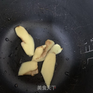 家常番茄焖牛腩的做法步骤：4