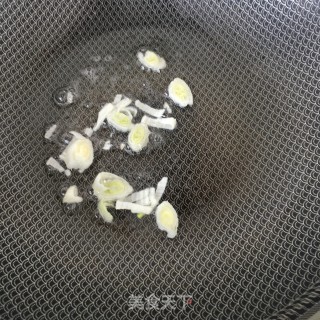 黄豆芽炒鲜虾的做法步骤：5