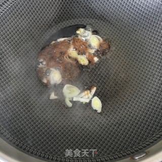 黄豆芽炒鲜虾的做法步骤：6