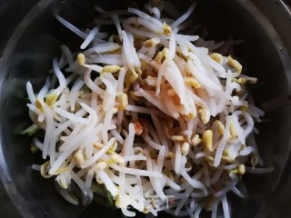 黄瓜拌豆芽的做法步骤：5