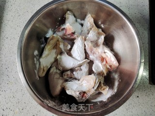 鱼下巴炖豆腐的做法步骤：4