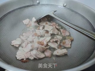 肉炒豆芽韭菜的做法步骤：5