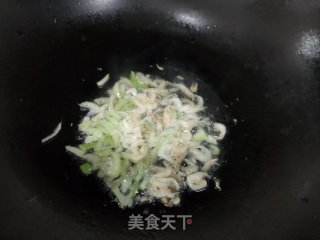 虾皮萝卜丝汤的做法步骤：4