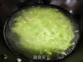 虾皮萝卜丝汤的做法步骤：6