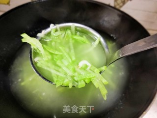 虾皮萝卜丝汤的做法步骤：10