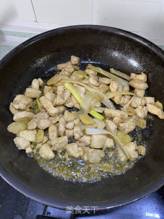 咖喱土豆鸡肉饭的做法步骤：6