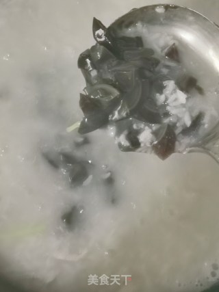 皮蛋瘦肉粥的做法步骤：11