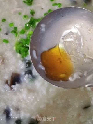 皮蛋瘦肉粥的做法步骤：13