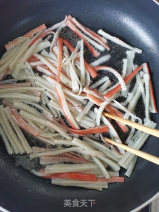 蟹柳滑蛋的做法步骤：6