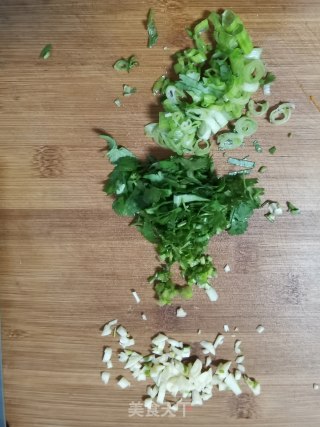 凉拌青红椒的做法步骤：3