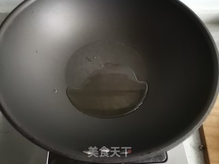 馒头炒香肠的做法步骤：4