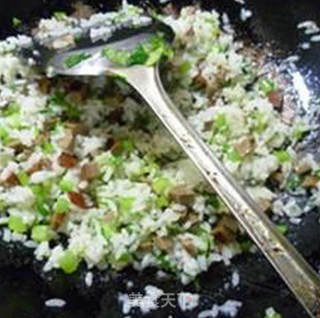 香芹素火腿炒饭的做法步骤：10
