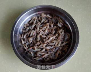 酥炸小河虾的做法步骤：1