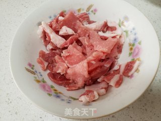 南瓜炒肉片的做法步骤：2