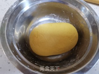 南瓜小金鼠的做法步骤：3